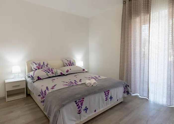 With Parking Spaces Bibinje, Zadar - 21094