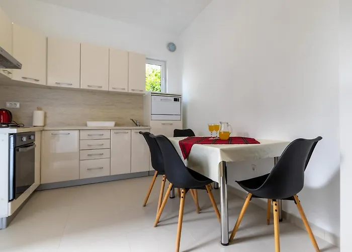 Apartamento With Parking Spaces Bibinje, Zadar - 21094